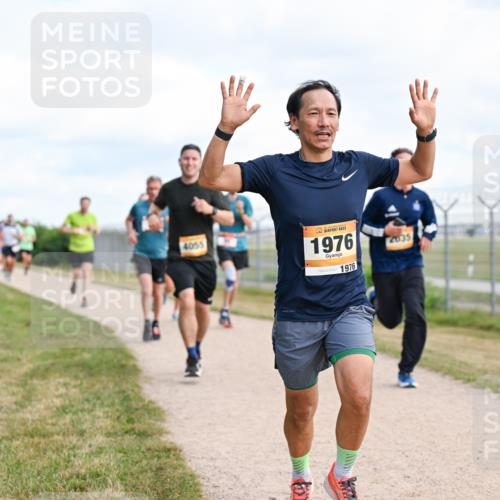 14.09.2025 - Airport Race Dr. Thomas Lammeyer http://msf.ph/oto/8866475 14.09.2025 12:07:13 Laufen 4055, 1976, 1976, 2035 meine-sportfotos.de