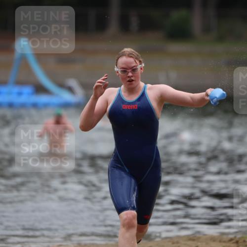 14.09.2025 - Stadtparktriathlon Michael Strokosch http://msf.ph/oto/8866481 14.09.2025 09:43:48 Schwimmen 575 meine-sportfotos.de