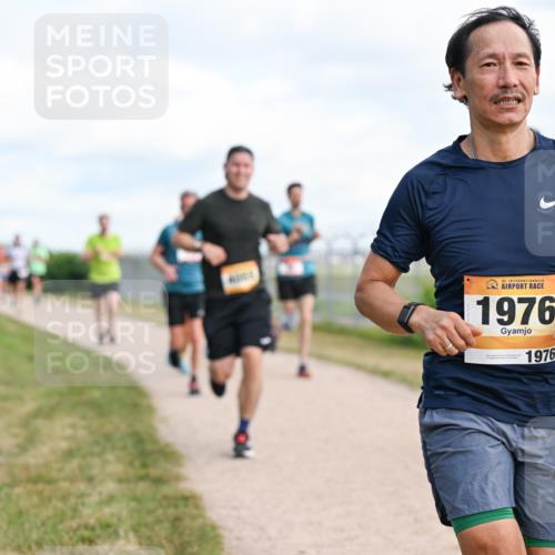 14.09.2025 - Airport Race Dr. Thomas Lammeyer http://msf.ph/oto/8866485 14.09.2025 12:07:14 Laufen 42, 1976, 1976 meine-sportfotos.de