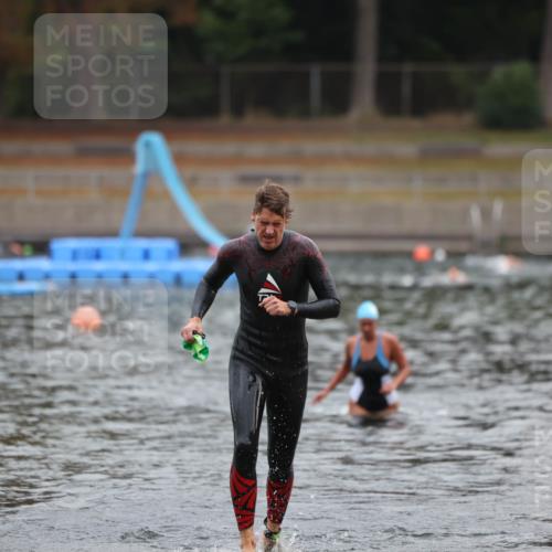 14.09.2025 - Stadtparktriathlon Michael Strokosch http://msf.ph/oto/8866511 14.09.2025 09:44:11 Schwimmen 548 meine-sportfotos.de