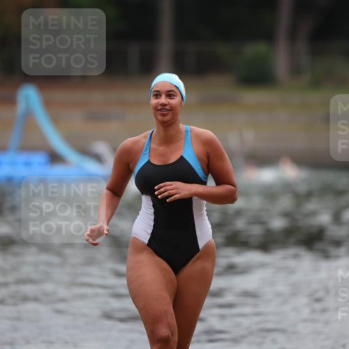 14.09.2025 - Stadtparktriathlon Michael Strokosch http://msf.ph/oto/8866536 14.09.2025 09:44:23 Schwimmen 512 meine-sportfotos.de