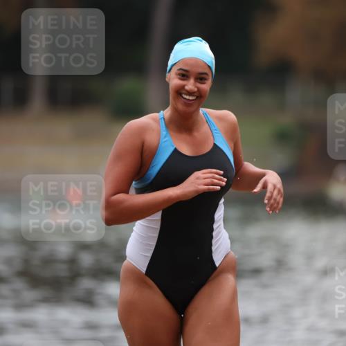 14.09.2025 - Stadtparktriathlon Michael Strokosch http://msf.ph/oto/8866541 14.09.2025 09:44:24 Schwimmen 512 meine-sportfotos.de