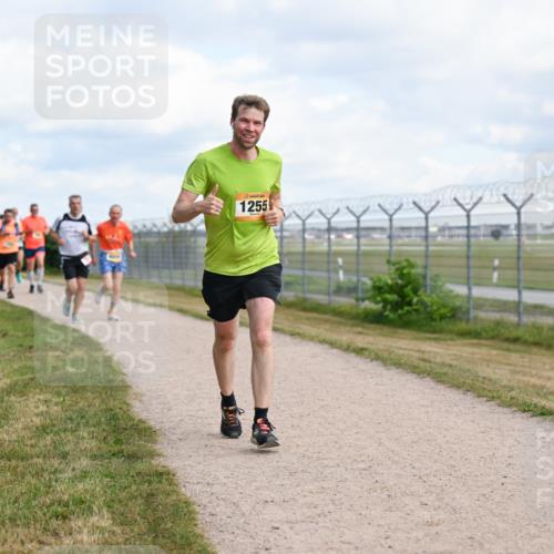 14.09.2025 - Airport Race Dr. Thomas Lammeyer http://msf.ph/oto/8866556 14.09.2025 12:07:18 Laufen 1255 meine-sportfotos.de