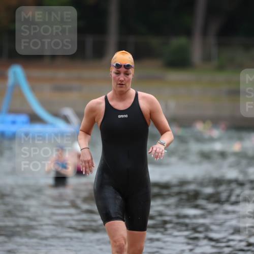 14.09.2025 - Stadtparktriathlon Michael Strokosch http://msf.ph/oto/8866586 14.09.2025 09:45:27 Schwimmen 537 meine-sportfotos.de