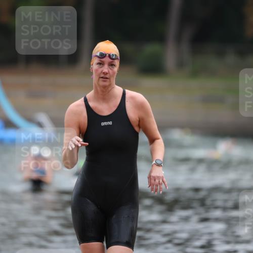 14.09.2025 - Stadtparktriathlon Michael Strokosch http://msf.ph/oto/8866589 14.09.2025 09:45:28 Schwimmen 537 meine-sportfotos.de