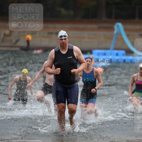 14.09.2025 - Stadtparktriathlon Michael Strokosch http://msf.ph/oto/8866603 14.09.2025 09:45:40 Schwimmen 528, 545, 547, 580, 593, 604 meine-sportfotos.de
