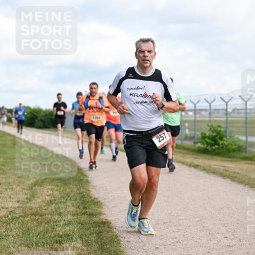 14.09.2025 - Airport Race Dr. Thomas Lammeyer http://msf.ph/oto/8866627 14.09.2025 12:07:23 Laufen 1050, 257 meine-sportfotos.de