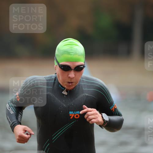 14.09.2025 - Stadtparktriathlon Michael Strokosch http://msf.ph/oto/8866663 14.09.2025 09:45:58 Schwimmen 533 meine-sportfotos.de