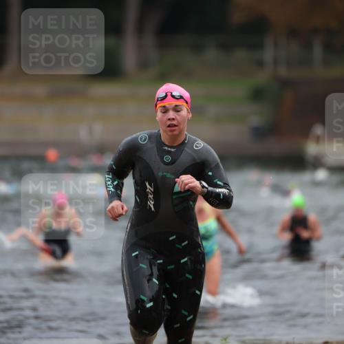 14.09.2025 - Stadtparktriathlon Michael Strokosch http://msf.ph/oto/8866675 14.09.2025 09:46:19 Schwimmen 511, 594, 610 meine-sportfotos.de