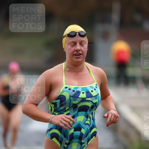 14.09.2025 - Stadtparktriathlon Michael Strokosch http://msf.ph/oto/8866702 14.09.2025 09:46:27 Schwimmen 511, 594, 596, 620 meine-sportfotos.de