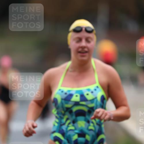14.09.2025 - Stadtparktriathlon Michael Strokosch http://msf.ph/oto/8866703 14.09.2025 09:46:27 Schwimmen 511, 594, 596, 620 meine-sportfotos.de