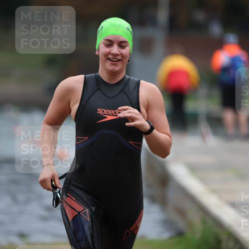 14.09.2025 - Stadtparktriathlon Michael Strokosch http://msf.ph/oto/8866728 14.09.2025 09:46:34 Schwimmen 511, 596, 620 meine-sportfotos.de