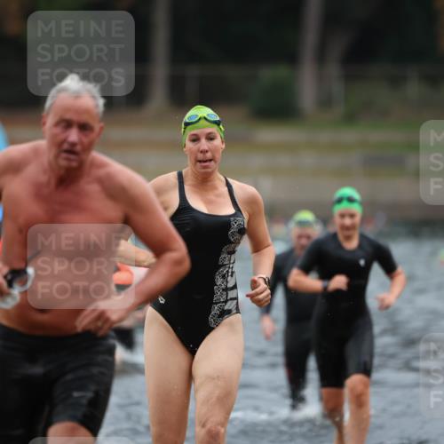 14.09.2025 - Stadtparktriathlon Michael Strokosch http://msf.ph/oto/8866769 14.09.2025 09:47:06 Schwimmen 524, 563, 570, 583, 584, 597, 598 meine-sportfotos.de