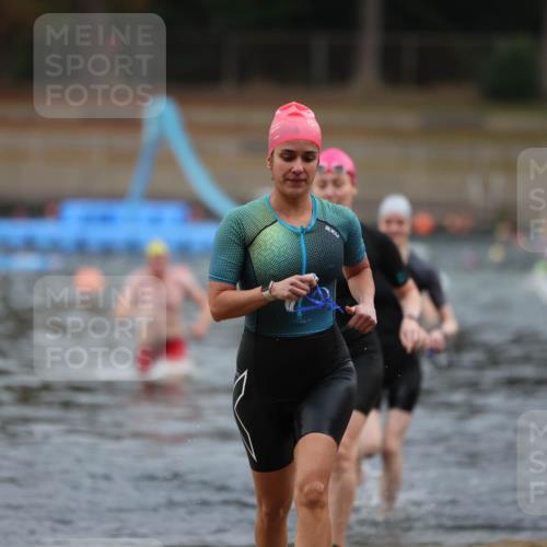 14.09.2025 - Stadtparktriathlon Michael Strokosch http://msf.ph/oto/8866816 14.09.2025 09:47:28 Schwimmen 509, 526, 541 meine-sportfotos.de