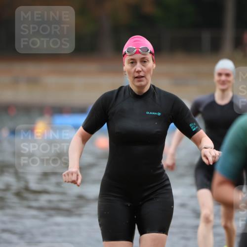 14.09.2025 - Stadtparktriathlon Michael Strokosch http://msf.ph/oto/8866825 14.09.2025 09:47:30 Schwimmen 509, 526, 541 meine-sportfotos.de