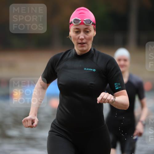 14.09.2025 - Stadtparktriathlon Michael Strokosch http://msf.ph/oto/8866831 14.09.2025 09:47:31 Schwimmen 509, 526, 541 meine-sportfotos.de