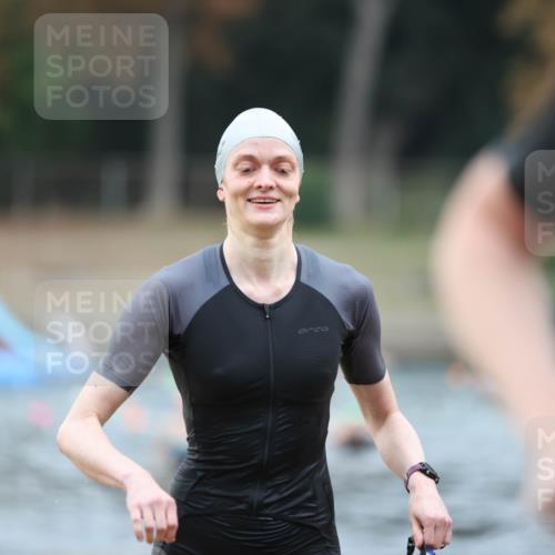 14.09.2025 - Stadtparktriathlon Michael Strokosch http://msf.ph/oto/8866834 14.09.2025 09:47:32 Schwimmen 509, 526, 541 meine-sportfotos.de
