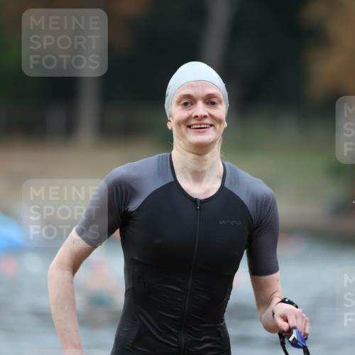 14.09.2025 - Stadtparktriathlon Michael Strokosch http://msf.ph/oto/8866835 14.09.2025 09:47:33 Schwimmen 509, 526, 541 meine-sportfotos.de