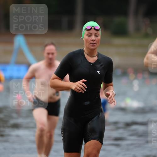 14.09.2025 - Stadtparktriathlon Michael Strokosch http://msf.ph/oto/8866863 14.09.2025 09:47:57 Schwimmen 608, 609, 616, 660 meine-sportfotos.de