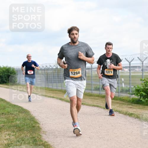 14.09.2025 - Airport Race Dr. Thomas Lammeyer http://msf.ph/oto/8866865 14.09.2025 12:07:38 Laufen 62, 1266, 1373 meine-sportfotos.de