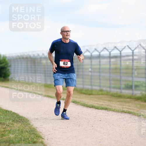 14.09.2025 - Airport Race Dr. Thomas Lammeyer http://msf.ph/oto/8866888 14.09.2025 12:07:40 Laufen 62 meine-sportfotos.de