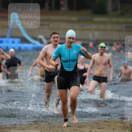 14.09.2025 - Stadtparktriathlon Michael Strokosch http://msf.ph/oto/8866900 14.09.2025 09:48:12 Schwimmen 514, 525, 529, 555, 556, 576, 577, 602, 616, 617 meine-sportfotos.de