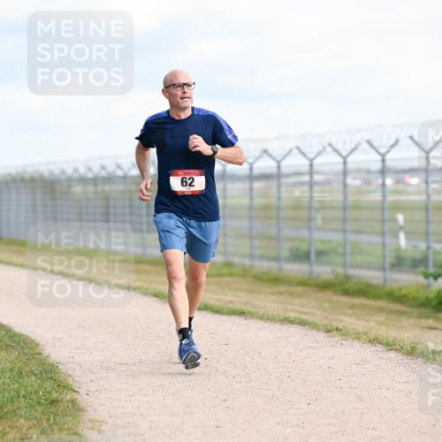 14.09.2025 - Airport Race Dr. Thomas Lammeyer http://msf.ph/oto/8866904 14.09.2025 12:07:41 Laufen 62 meine-sportfotos.de