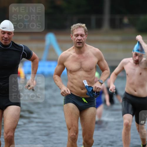 14.09.2025 - Stadtparktriathlon Michael Strokosch http://msf.ph/oto/8866943 14.09.2025 09:48:25 Schwimmen 525, 544, 550, 573, 577, 614, 617 meine-sportfotos.de