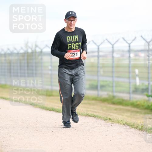 14.09.2025 - Airport Race Dr. Thomas Lammeyer http://msf.ph/oto/8866953 14.09.2025 12:07:45 Laufen 221 meine-sportfotos.de