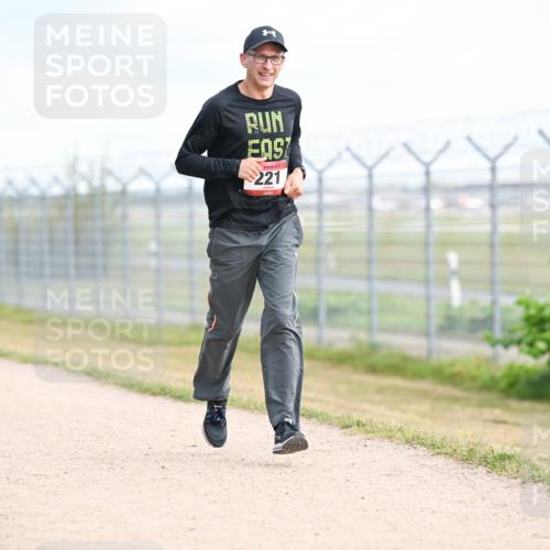 14.09.2025 - Airport Race Dr. Thomas Lammeyer http://msf.ph/oto/8866955 14.09.2025 12:07:45 Laufen 187, 7, 221 meine-sportfotos.de