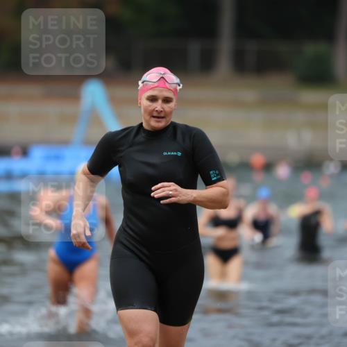 14.09.2025 - Stadtparktriathlon Michael Strokosch http://msf.ph/oto/8866985 14.09.2025 09:48:44 Schwimmen 522, 587, 591, 618 meine-sportfotos.de