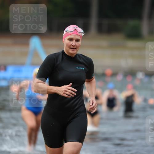 14.09.2025 - Stadtparktriathlon Michael Strokosch http://msf.ph/oto/8866986 14.09.2025 09:48:45 Schwimmen 522, 587, 591, 618 meine-sportfotos.de