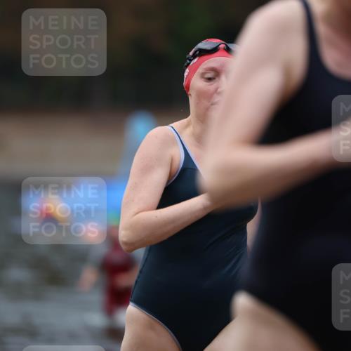 14.09.2025 - Stadtparktriathlon Michael Strokosch http://msf.ph/oto/8867032 14.09.2025 09:49:08 Schwimmen 521, 557, 565, 567, 585 meine-sportfotos.de