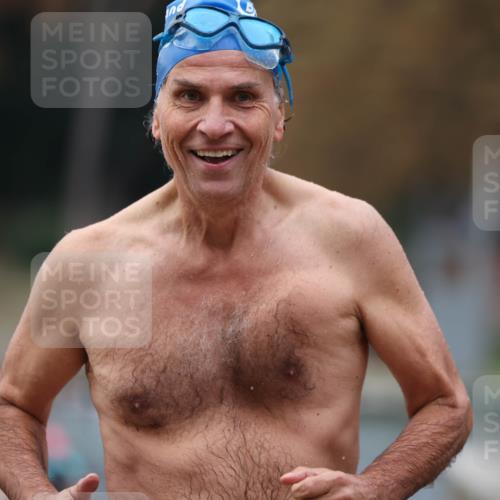 14.09.2025 - Stadtparktriathlon Michael Strokosch http://msf.ph/oto/8867038 14.09.2025 09:49:10 Schwimmen 517, 527, 557, 565, 567, 585, 607 meine-sportfotos.de