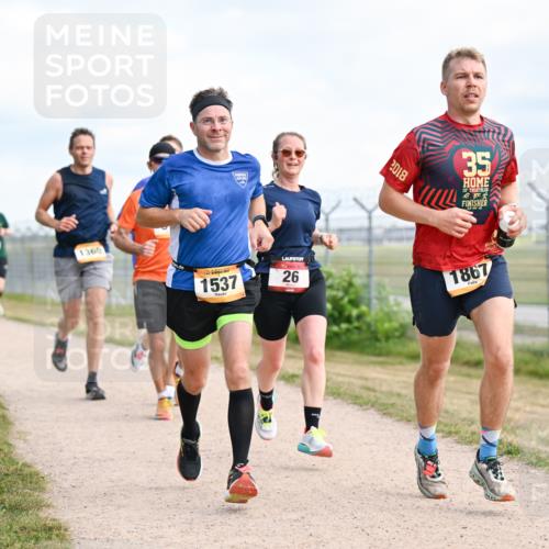 14.09.2025 - Airport Race Dr. Thomas Lammeyer http://msf.ph/oto/8867058 14.09.2025 12:07:52 Laufen 1360, 1537, 26, 2018, 35, 1867 meine-sportfotos.de