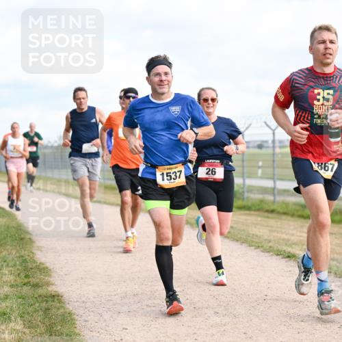 14.09.2025 - Airport Race Dr. Thomas Lammeyer http://msf.ph/oto/8867065 14.09.2025 12:07:52 Laufen 1537, 26, 8102, 35, 867 meine-sportfotos.de