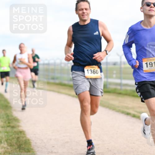 14.09.2025 - Airport Race Dr. Thomas Lammeyer http://msf.ph/oto/8867105 14.09.2025 12:07:54 Laufen 1910, 1360 meine-sportfotos.de