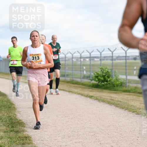 14.09.2025 - Airport Race Dr. Thomas Lammeyer http://msf.ph/oto/8867109 14.09.2025 12:07:55 Laufen 313, 213, 291, 13 meine-sportfotos.de