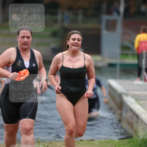 14.09.2025 - Stadtparktriathlon Michael Strokosch http://msf.ph/oto/8867128 14.09.2025 09:49:57 Schwimmen 530, 534, 536, 561 meine-sportfotos.de