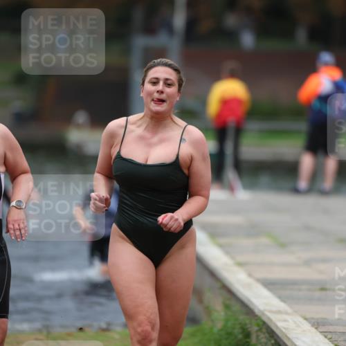 14.09.2025 - Stadtparktriathlon Michael Strokosch http://msf.ph/oto/8867131 14.09.2025 09:49:58 Schwimmen 513, 530, 534, 536, 561 meine-sportfotos.de