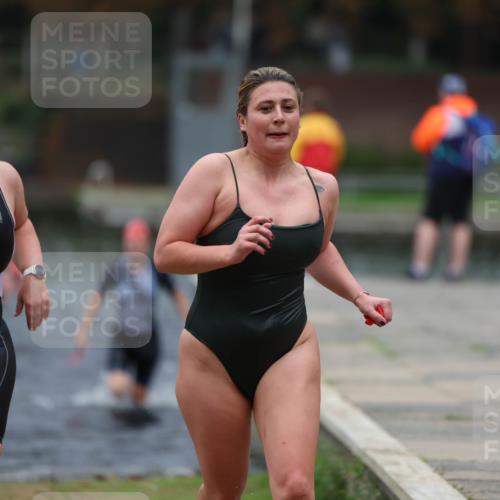 14.09.2025 - Stadtparktriathlon Michael Strokosch http://msf.ph/oto/8867133 14.09.2025 09:49:58 Schwimmen 513, 530, 534, 536, 561 meine-sportfotos.de