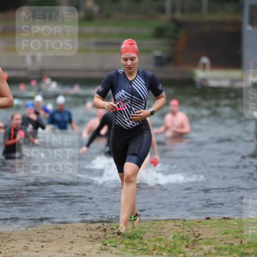 14.09.2025 - Stadtparktriathlon Michael Strokosch http://msf.ph/oto/8867142 14.09.2025 09:50:05 Schwimmen 513, 546, 561, 600 meine-sportfotos.de