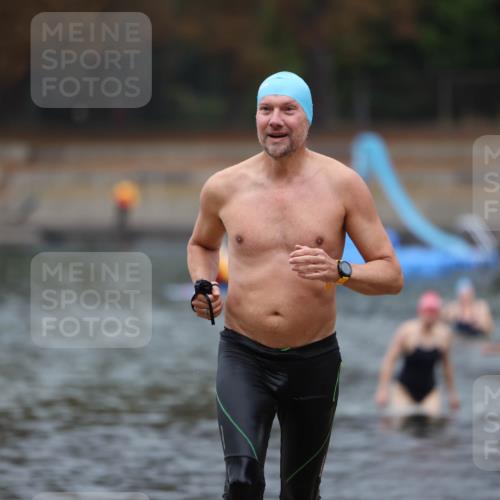 14.09.2025 - Stadtparktriathlon Michael Strokosch http://msf.ph/oto/8867154 14.09.2025 09:50:08 Schwimmen 513, 546, 561, 600 meine-sportfotos.de