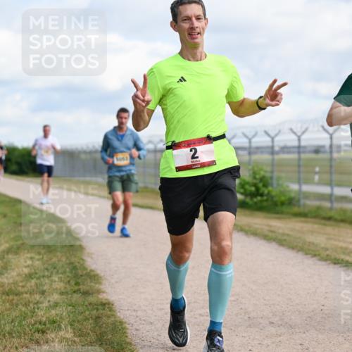 14.09.2025 - Airport Race Dr. Thomas Lammeyer http://msf.ph/oto/8867170 14.09.2025 12:07:58 Laufen 8063, 2, 291, 50 meine-sportfotos.de