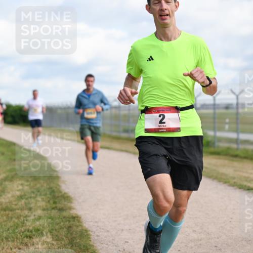 14.09.2025 - Airport Race Dr. Thomas Lammeyer http://msf.ph/oto/8867176 14.09.2025 12:07:59 Laufen 2 meine-sportfotos.de