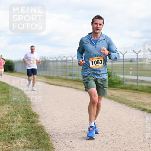 14.09.2025 - Airport Race Dr. Thomas Lammeyer http://msf.ph/oto/8867190 14.09.2025 12:08:01 Laufen 1053 meine-sportfotos.de