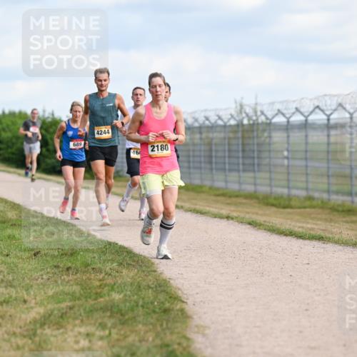14.09.2025 - Airport Race Dr. Thomas Lammeyer http://msf.ph/oto/8867206 14.09.2025 12:08:04 Laufen 689, 4244, 164, 2180 meine-sportfotos.de