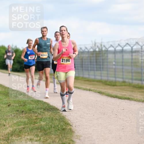 14.09.2025 - Airport Race Dr. Thomas Lammeyer http://msf.ph/oto/8867209 14.09.2025 12:08:05 Laufen 4244, 2180 meine-sportfotos.de