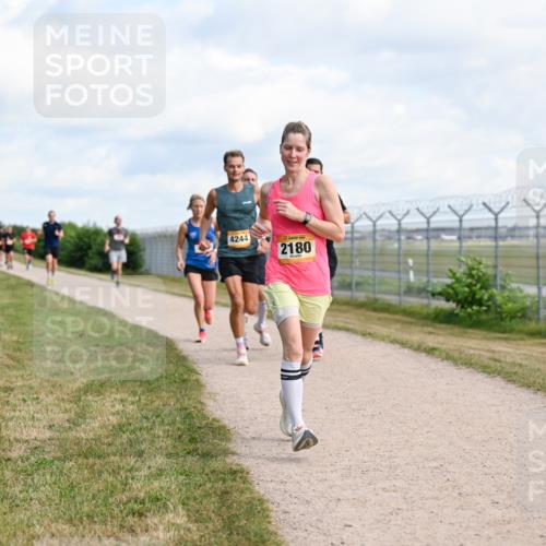 14.09.2025 - Airport Race Dr. Thomas Lammeyer http://msf.ph/oto/8867228 14.09.2025 12:08:07 Laufen 4244, 2180 meine-sportfotos.de