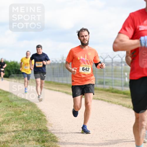 14.09.2025 - Airport Race Dr. Thomas Lammeyer http://msf.ph/oto/8867303 14.09.2025 12:08:27 Laufen 1858, 642, 4073 meine-sportfotos.de